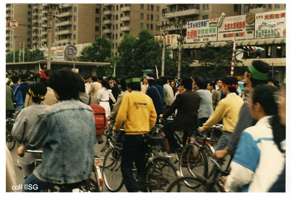 Bicycle demonstration of Beijng University students at Fuxingmenwai 