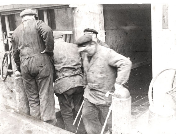 14 januari 1935 Confiscation of the printing presses of  De Tribune